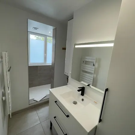 Plein Coeur De Caen, Emeraude Apartment Caen