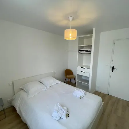 Plein Coeur De Caen, Emeraude * كان