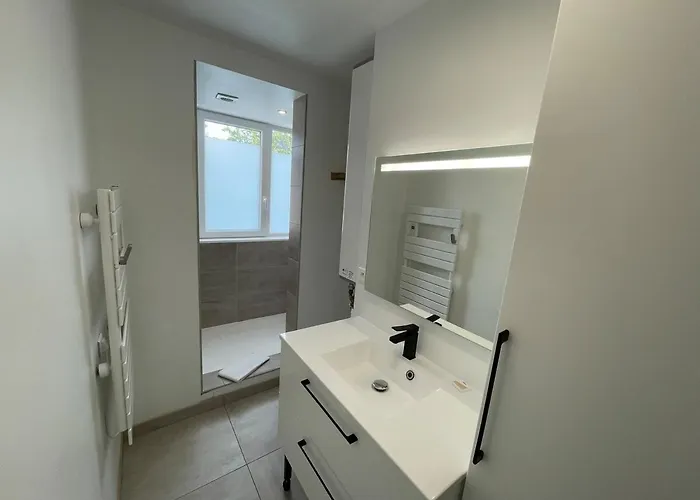 Plein Coeur De Caen, Emeraude Apartment Caen