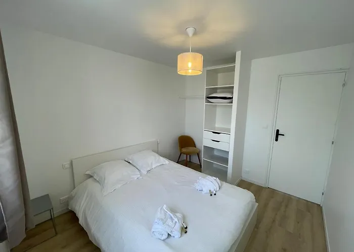 Plein Coeur De Caen, Emeraude * Caen